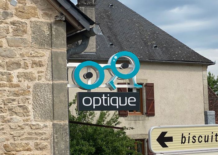 Totem commercial à Cahors